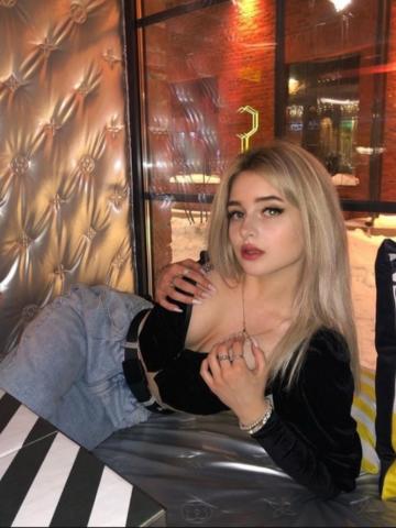 Грета Красивые Ноги фото 2